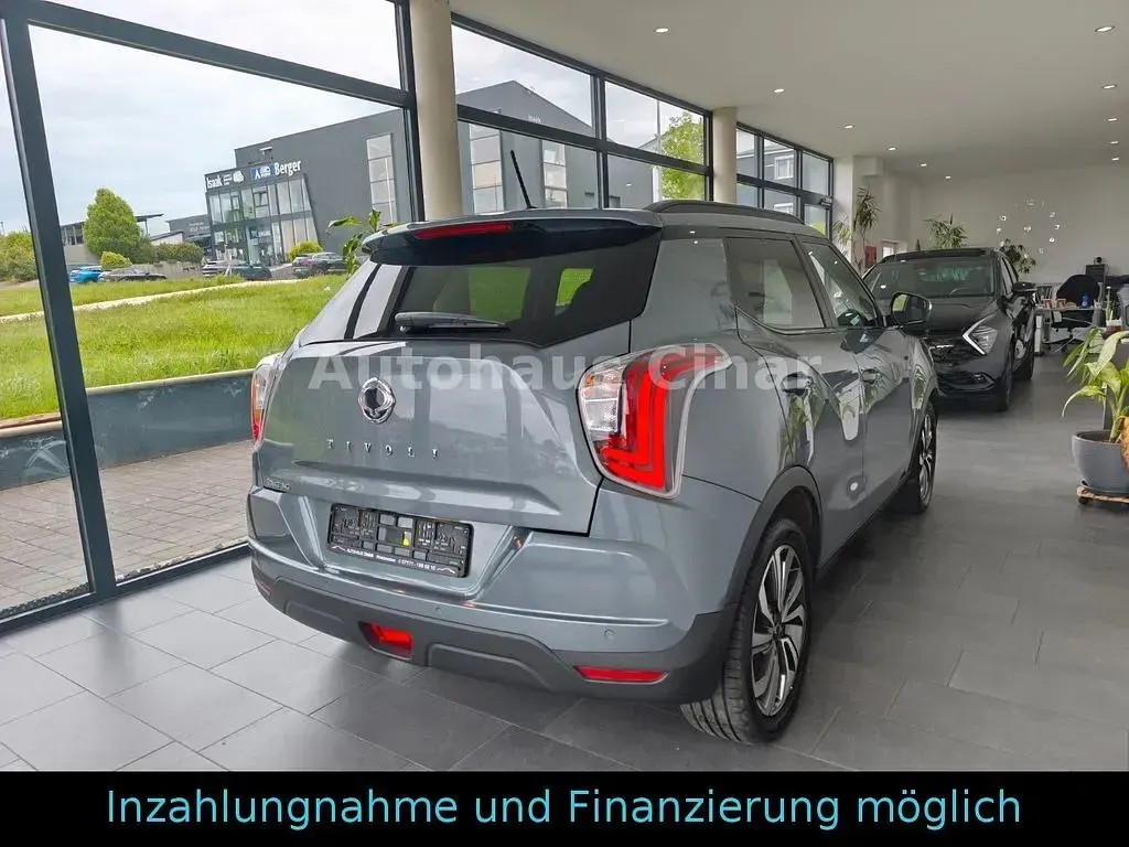 Gebraucht SsangYong Tivoli Sapphire 163 PS (119 kW) 2024 Grau SUV