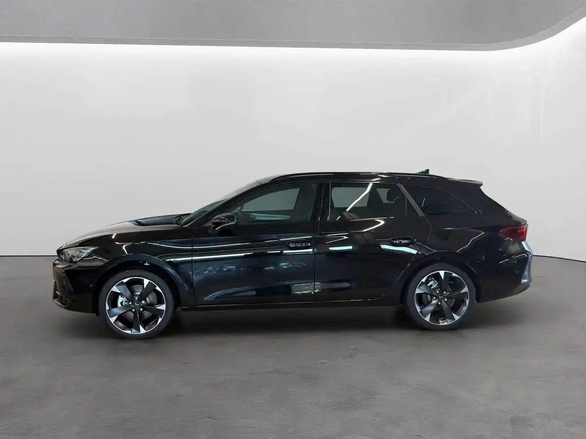 Neu Cupra Leon 150 PS (110 kW) 2026 Schwarz Kombi