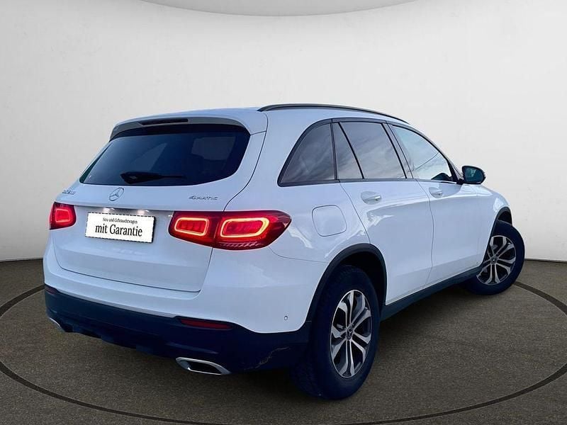 Gebraucht Mercedes GLC200 211 PS (155 kW) 2019 Weiß SUV