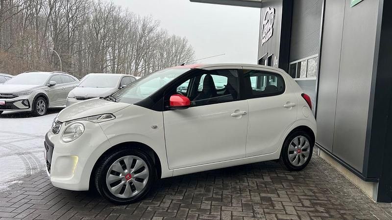 Gebraucht Citroën C1 SELECTION 69 PS (50 kW) 2017 Weiß Kleinwagen