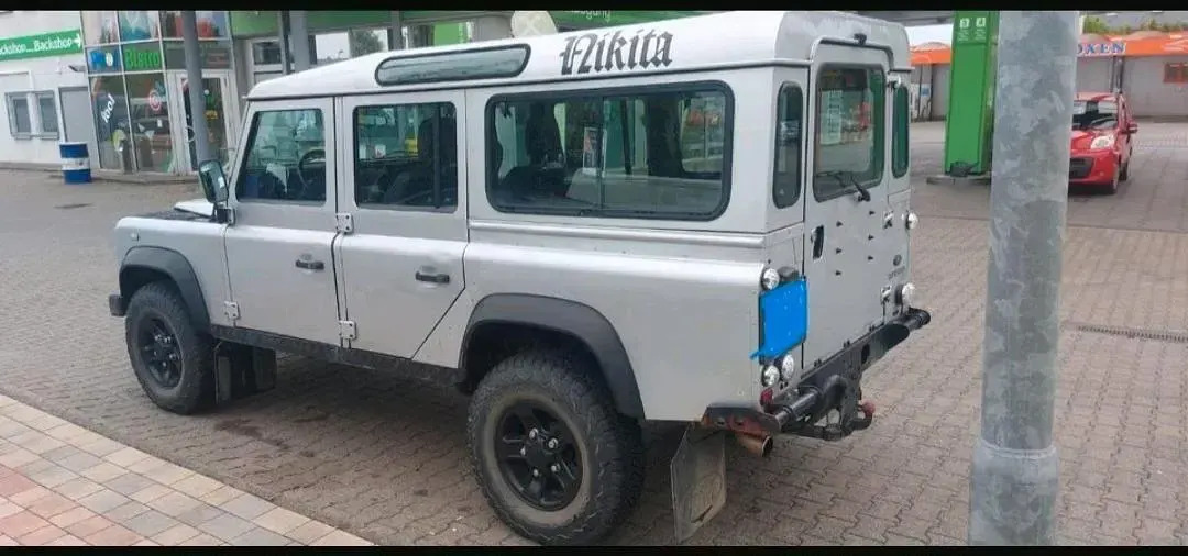 Gebraucht Land Rover Defender 120 PS (88 kW) 2003 Silber SUV