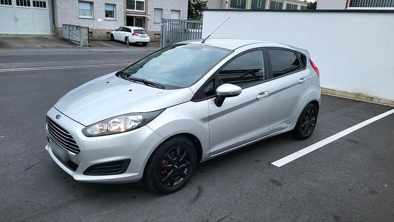 Gebraucht Ford Fiesta 2014 Grau Kleinwagen