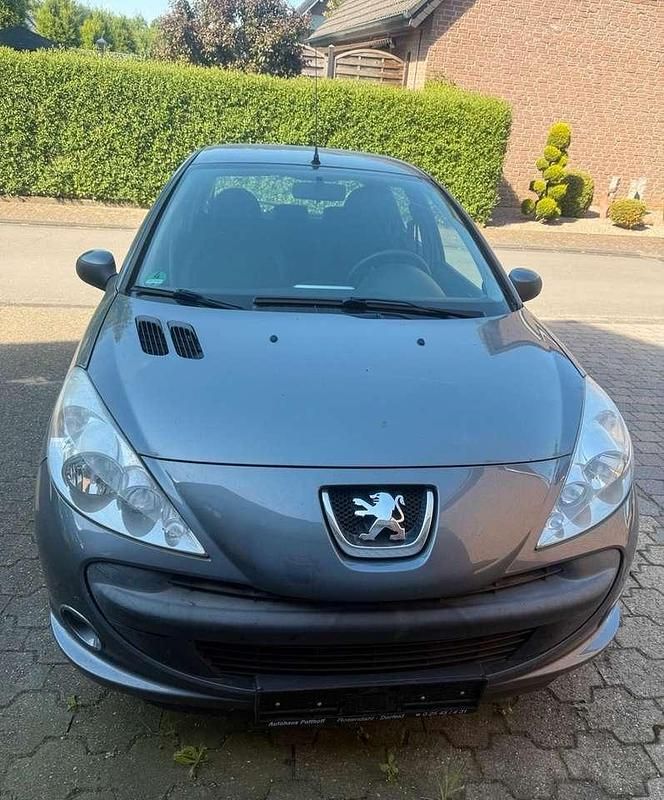 Gebraucht 2012 Peugeot 206+ Kleinwagen | 4.600 € (Teuer) - Bild 1/4