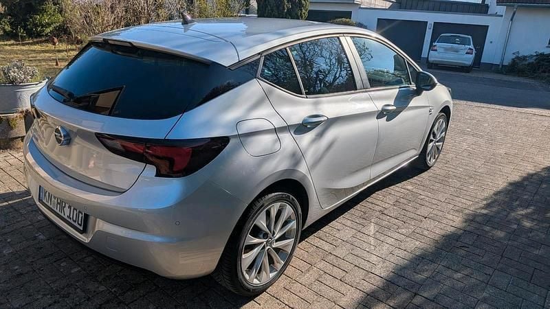 Gebraucht Opel Astra 125 PS (91 kW) 2019 Silber Limousine