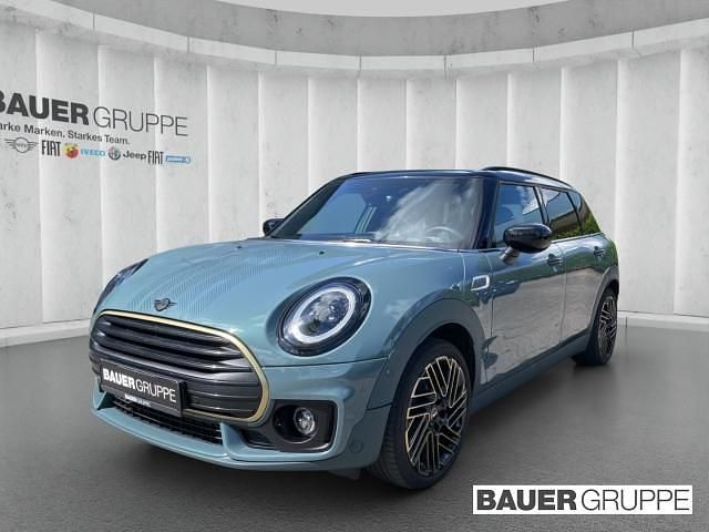 Gruen Gebraucht 2022 Mini Cooper Clubman Untold Edition Kombi | 27.930 € (Teuer) - Bild 1/4
