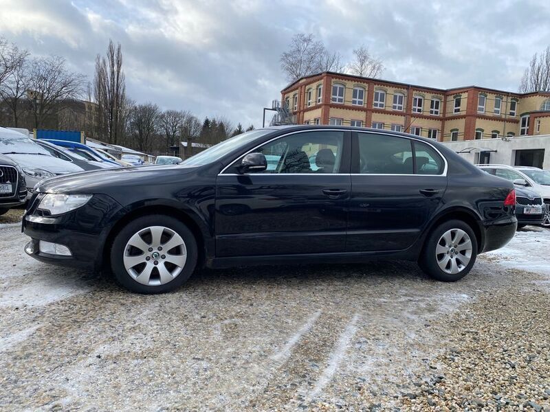 Gebraucht Skoda Superb Ambition 170 PS (125 kW) 2008 Schwarz Limousine