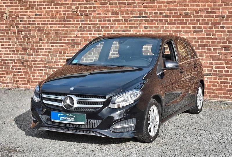 Gebraucht Mercedes B180 122 PS (89 kW) 2016 Schwarz Van / Kleinbus