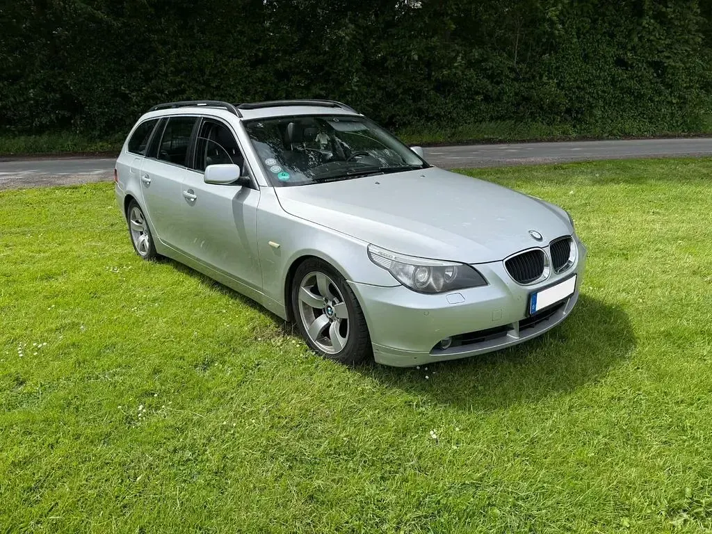 Gebraucht BMW 520 163 PS (119 kW) 2006 Silber Kombi
