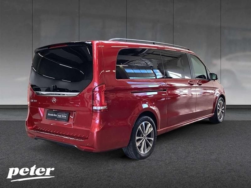 Gebraucht Mercedes EQV300 150 kW (204 PS) 2024 Hyazinthrot metallic Van / Kleinbus