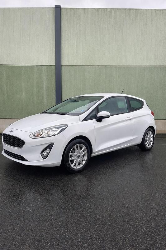 Gebraucht Ford Fiesta 85 PS (62 kW) 2020 Weiß Kleinwagen