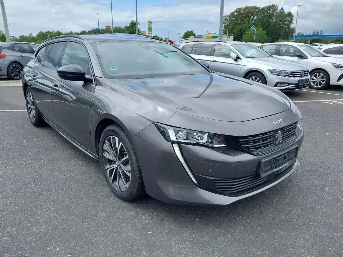 Gebraucht Peugeot 508 SW Allure 131 PS (96 kW) 2023 Grau Kombi