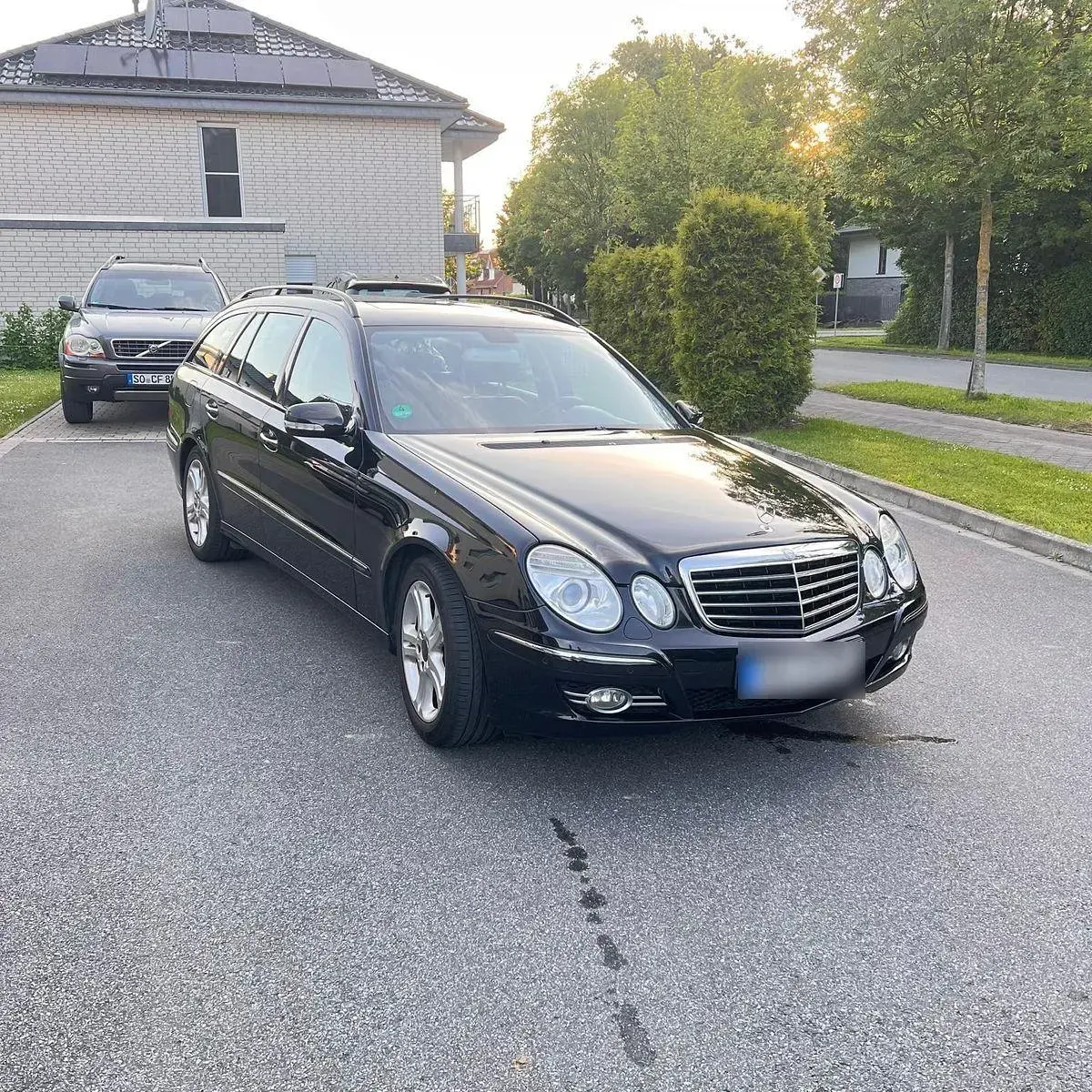 Gebraucht Mercedes E200 Avantgarde 184 PS (135 kW) 2009 Schwarz Limousine