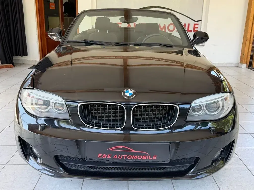Gebraucht BMW 118 Cabriolet Sport Line 143 PS (105 kW) 2012 Schwarz Cabrio