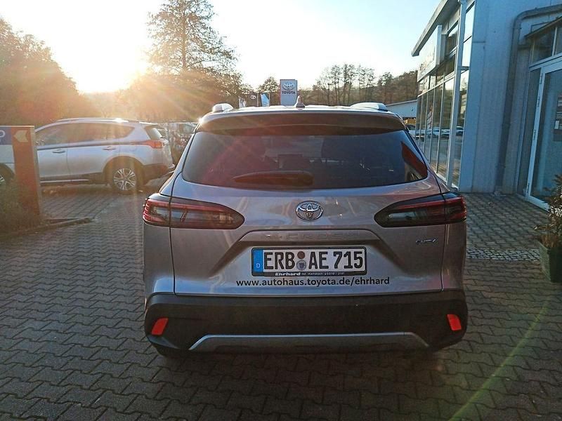 Gebraucht Toyota Corolla Cross 178 PS (130 kW) 2025 Metal stream silver metallic SUV