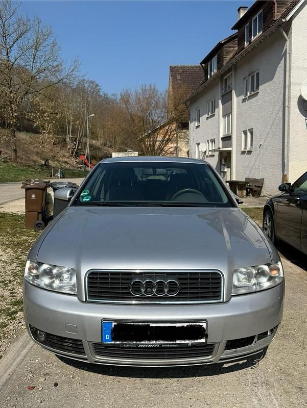 Gebraucht Audi A4 135 PS (99 kW) 2000 Silber Limousine