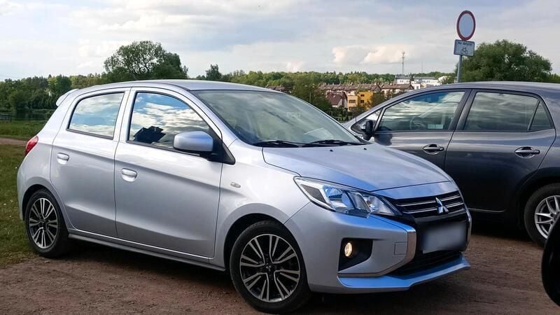 Silber Gebraucht 2021 Mitsubishi Space Star Kleinwagen | 6.999 € (Superpreis) - Bild 1/4