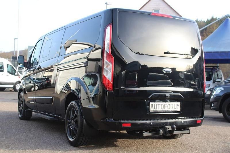 Gebraucht Ford Tourneo Titanium 170 PS (125 kW) 2017 Schwarz Kombi
