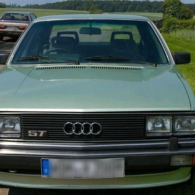 Grün Gebraucht 1982 Audi 200 Limousine | 6.999 € - Bild 1/4
