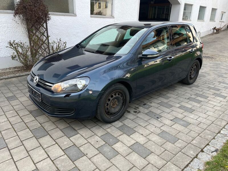 Blau Gebraucht 2011 VW Golf VI Limousine | 2.850 € (Superpreis) - Bild 1/4