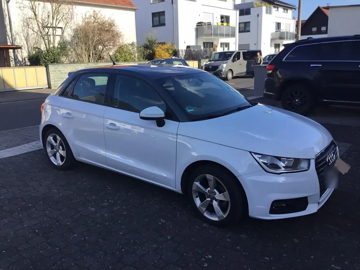Second-hand Audi A3 96 CP (70 kW) 2018 Alb Berlinǎ