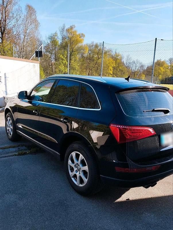 Käytetty Audi Q5 177 HP (130 kW) 2009 Musta Katumaasturi