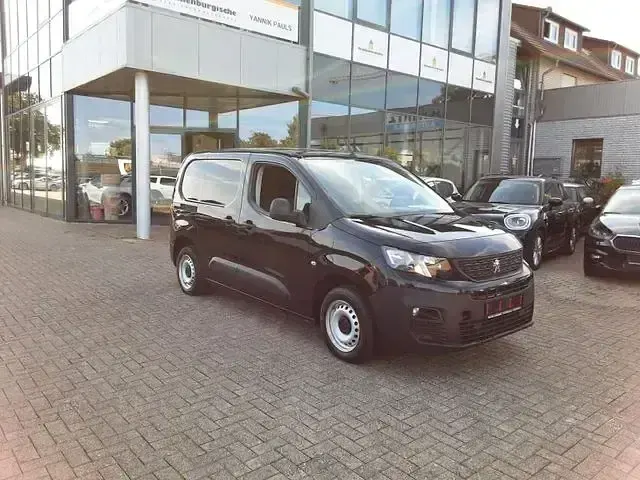Gebraucht Peugeot Partner 75 PS (55 kW) 2019 Schwarz Van / Kleinbus