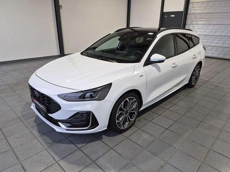 Gebraucht Ford Focus ST-Line 155 PS (114 kW) 2023 Weiß Kombi