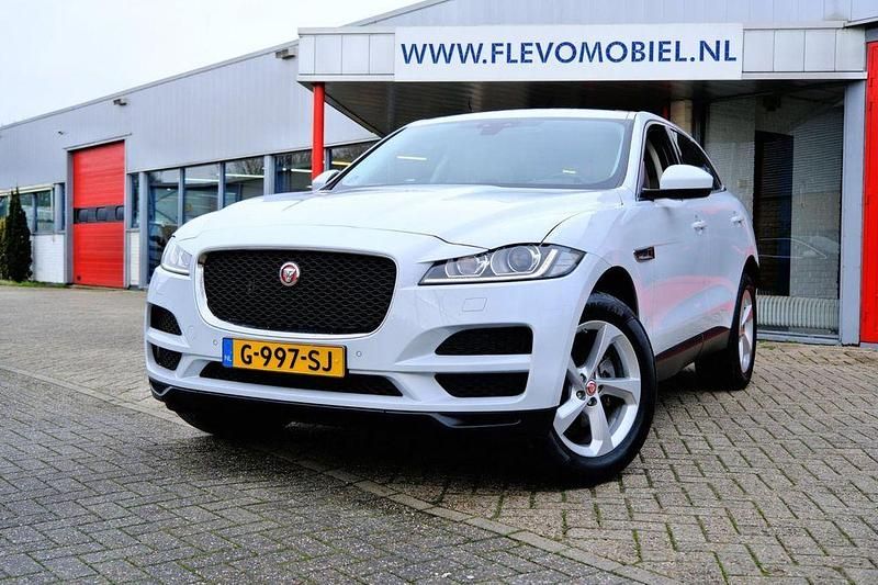 Weiß Gebraucht 2019 Jaguar F-Pace SUV | 20.450 € (Superpreis) - Bild 1/4