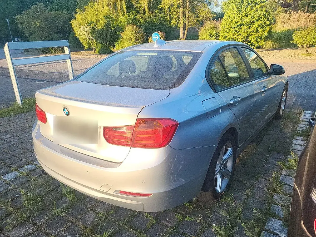 Second-hand BMW 316 116 CP (85 kW) 2012 Argintiu Berlinǎ