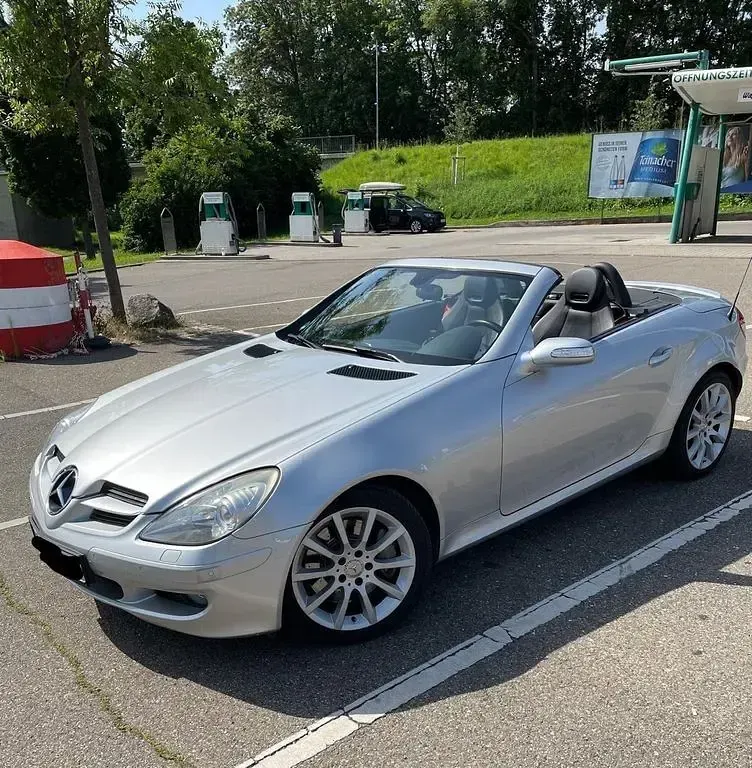 Gebraucht Mercedes SLK200 163 PS (119 kW) 2007 Silber Cabrio