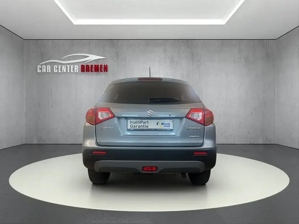 Gebraucht Suzuki Vitara Comfort 120 PS (88 kW) 2016 Grau SUV