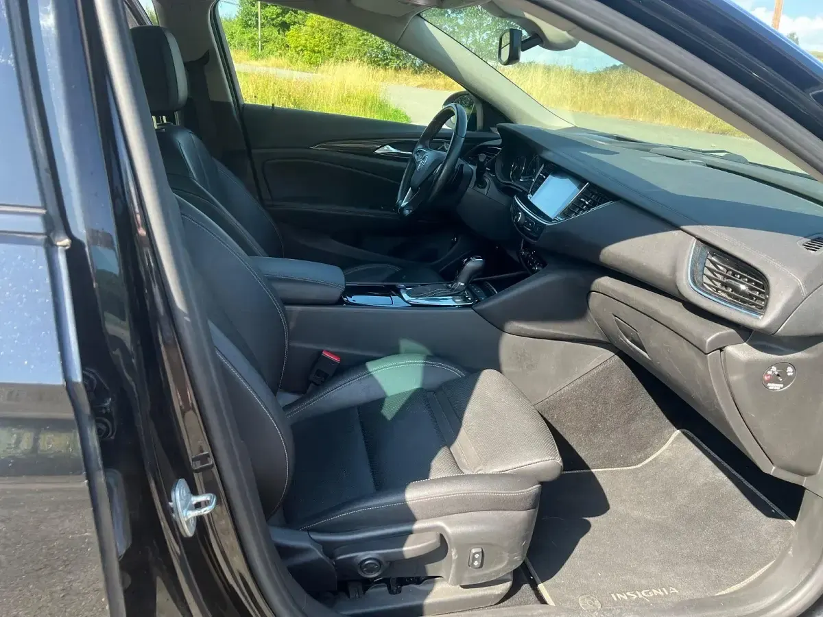 Gebraucht Opel Insignia Business Innovation 170 PS (125 kW) 2019 Schwarz Limousine