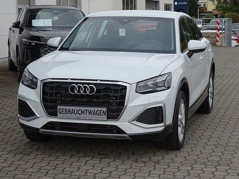 Gebraucht Audi Q2 Advanced Plus 150 PS (110 kW) 2023 Gletscherweiss (metallic) SUV