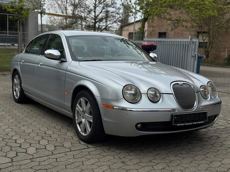 Używany Jaguar S-Type Executive 207 KM (152 kW) 2006 Srebrny Sedan/Limuzyna