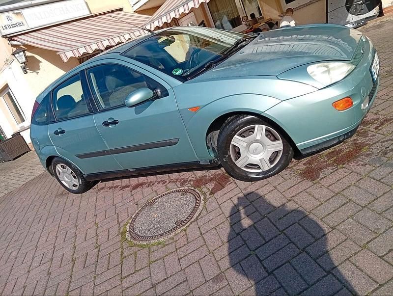 Gebraucht Ford Focus 1999 Andere farben Limousine