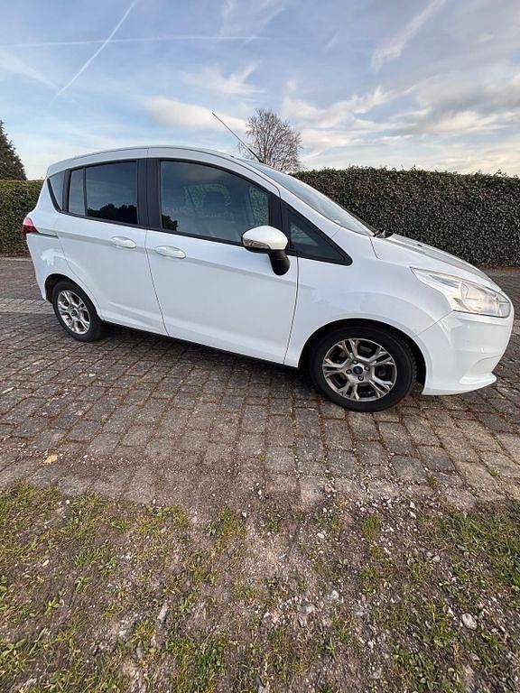 Gebraucht Ford B-MAX Trend 95 PS (69 kW) 2015 Weiß Van / Kleinbus