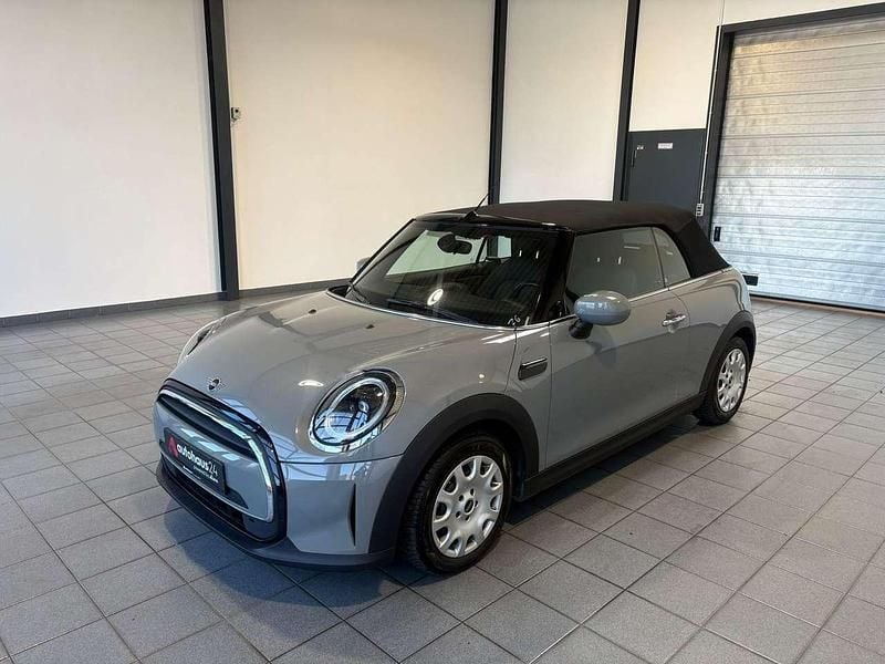 Gebraucht Mini One Cabriolet Essential 102 PS (75 kW) 2022 Moonwalk grey (metallic) Cabrio