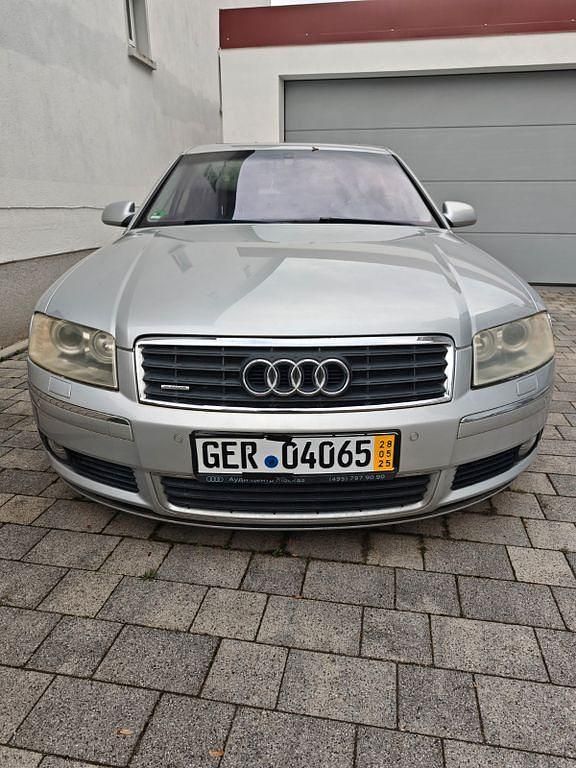 Gebraucht Audi A8 334 PS (245 kW) 2003 Silber Limousine