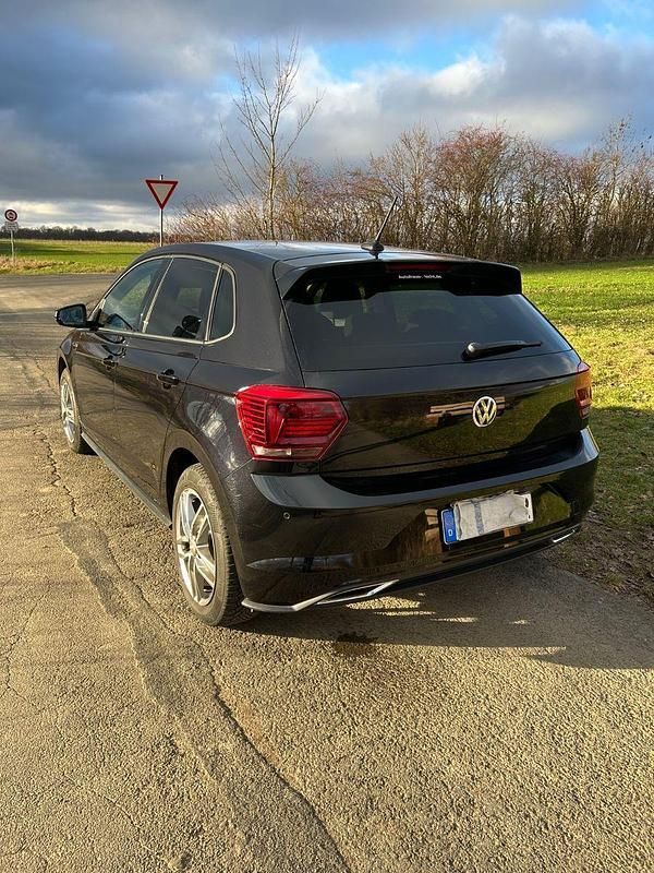 Gebraucht VW Polo Highline 116 PS (85 kW) 2020 Schwarz Kleinwagen
