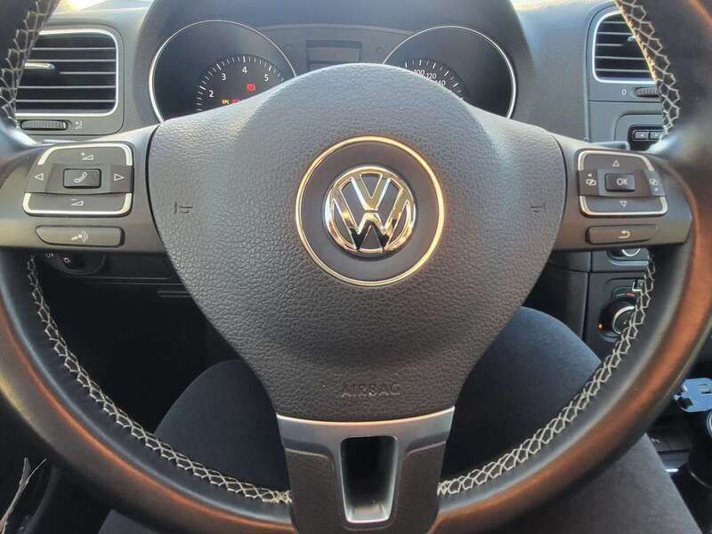 Schwarz Gebraucht 2012 VW Golf VII Match Limousine | 7.000 € (Fairer Preis) - Bild 1/4