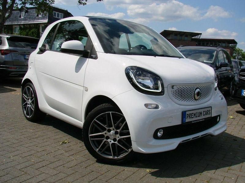 Weiß Gebraucht 2019 Smart ForTwo Coupé Brabus Coupé | 19.980 € (Etwas zu teuer) - Bild 1/4