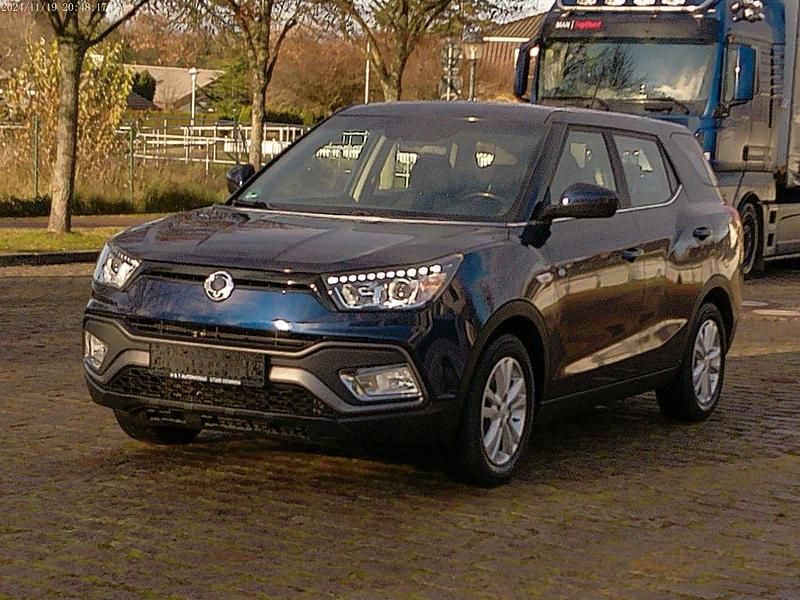 Gebraucht SsangYong XLV 116 PS (85 kW) 2019 Blau SUV