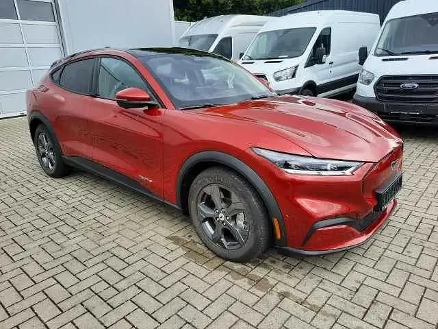 Rot Gebraucht 2022 Ford Mustang Mach-E SUV | 29.900 € (Fairer Preis) - Bild 1/3