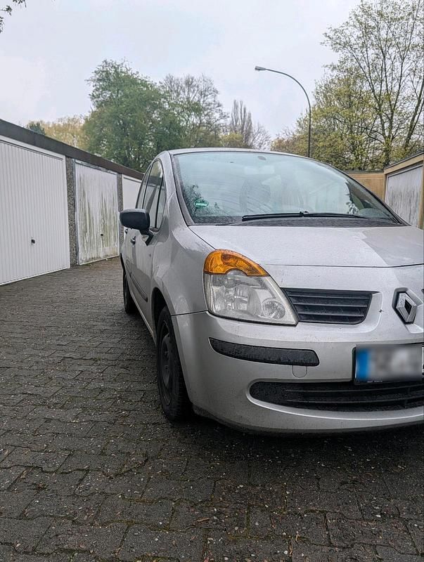 Second-hand Renault Modus 75 CP (55 kW) 2007 Argintiu Monovolum