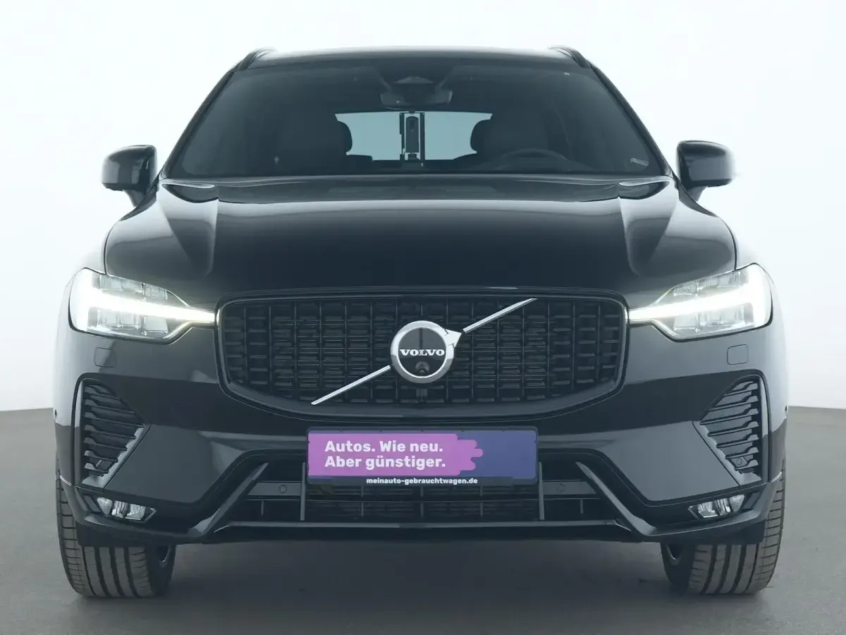Gebraucht Volvo XC60 Ultimate 250 PS (183 kW) 2024 Onyx schwarz SUV