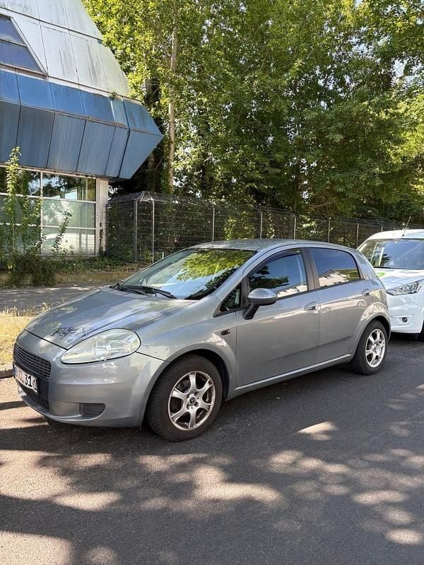 Silber Gebraucht 2007 Fiat Punto Dynamic Kleinwagen | 1.700 € (Fairer Preis) - Bild 1/4