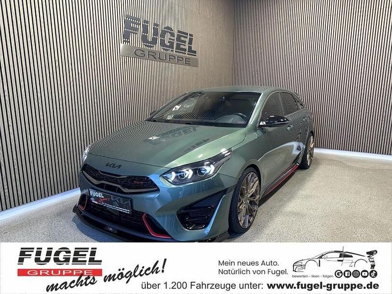 Gebraucht Kia ProCeed Sport 204 PS (150 kW) 2022 Experience green met. Kleinwagen