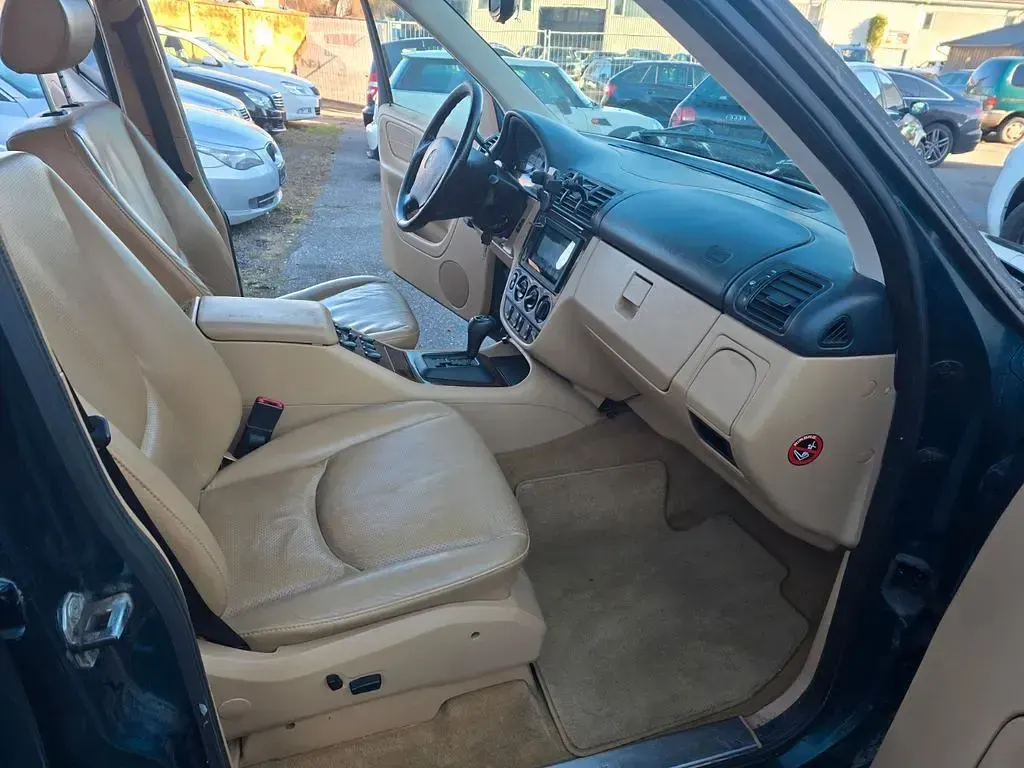 Gebraucht Mercedes ML320 218 PS (160 kW) 1998 Grün SUV