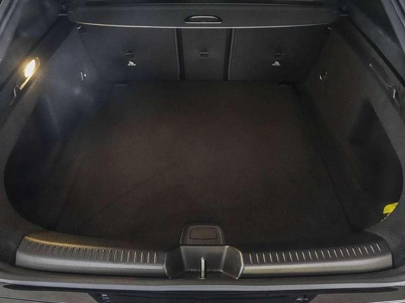 Gebraucht Mercedes CLA200 Edition 177 PS (130 kW) 2025 Kosmosschwarz Kombi