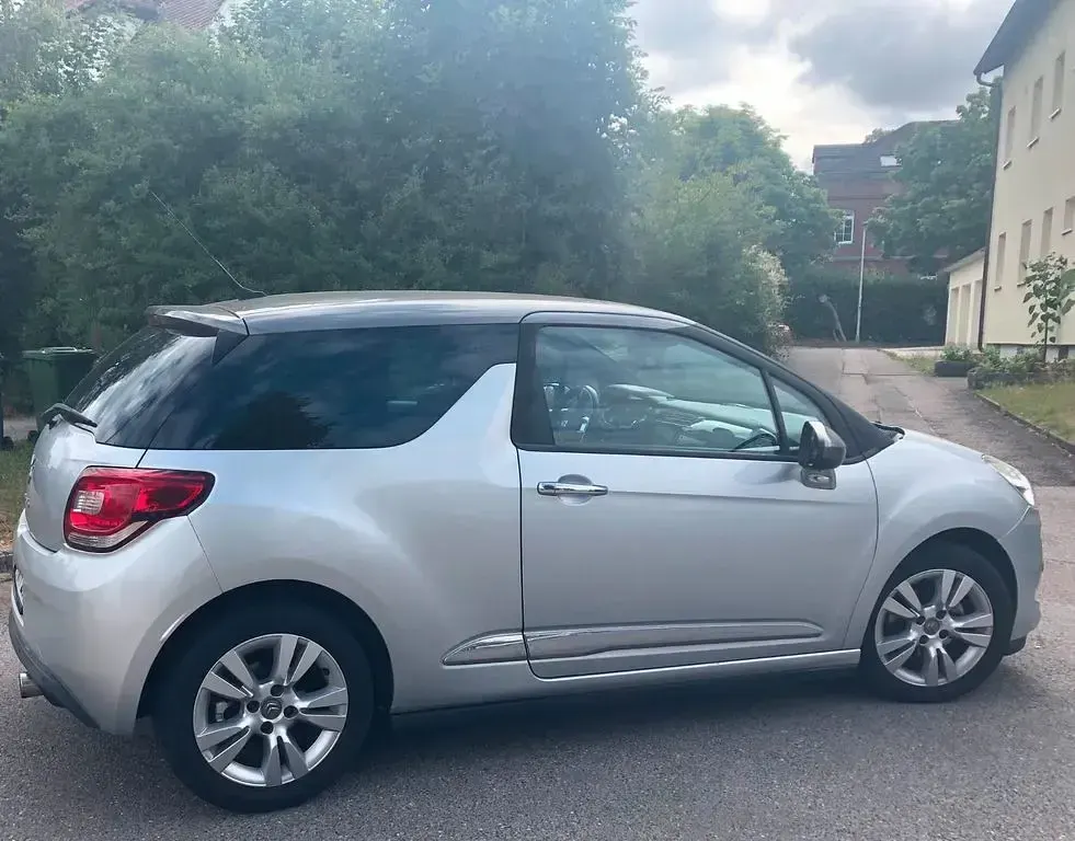 Gebraucht Citroën DS3 So Chic 110 PS (80 kW) 2015 Schwarz Kleinwagen